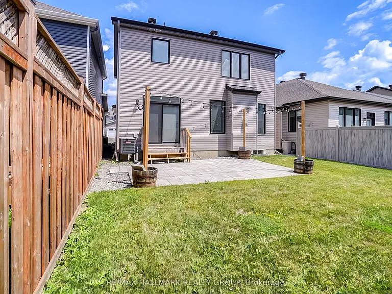1110 Beckett Cres — Photo 41