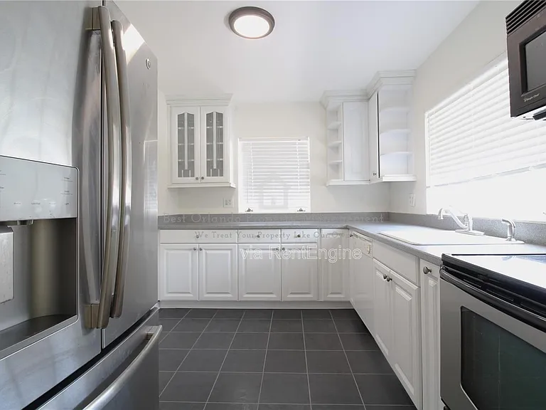 1639 Oakmont Ln — Photo 10
