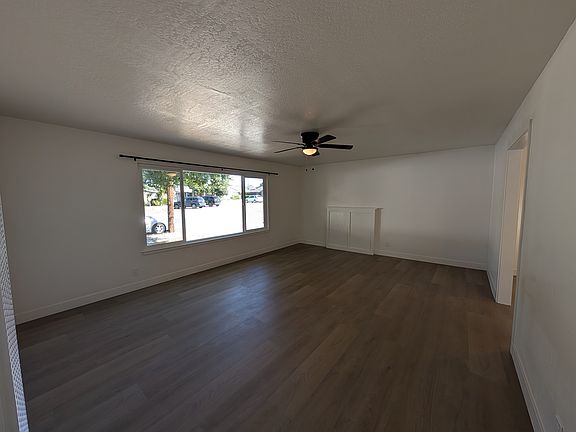5th image of 1550 Valley View Rd #25