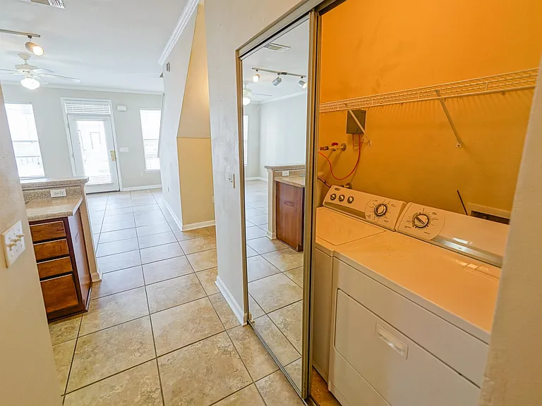 2400 Fred Smith Rd #204 — Photo 11