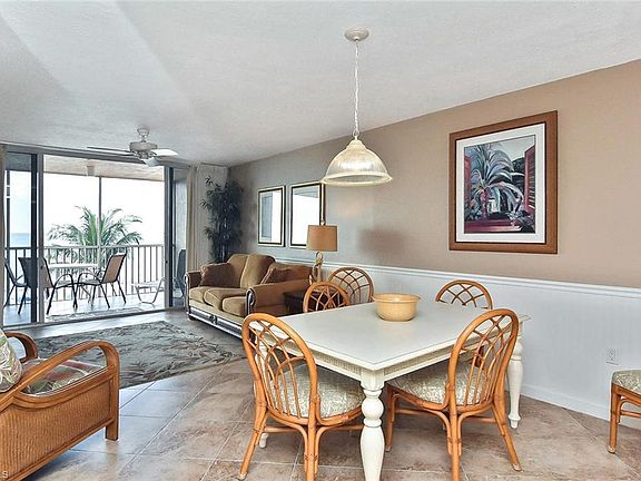 5th image of 250 Estero Blvd #303