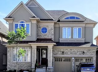 3182 Sunflower Dr, Oakville, ON L6M 1N2