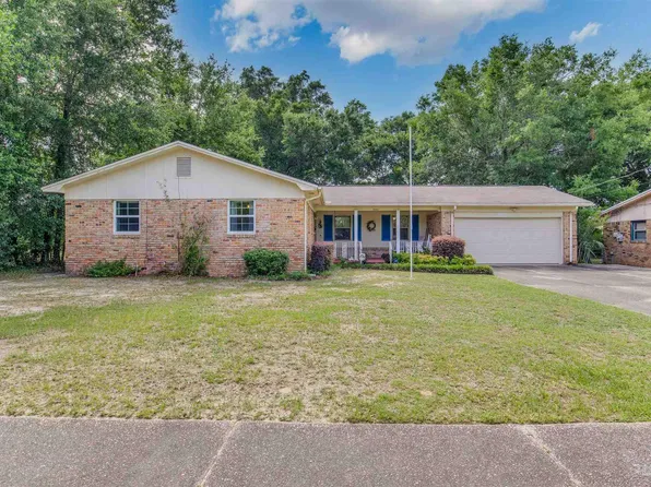 5545 Leesway Blvd, Pensacola, FL 32504