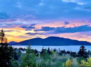3813 W 11th St, Anacortes, WA