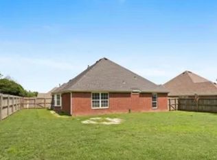 721 Walker St, Centerton, AR 72719
