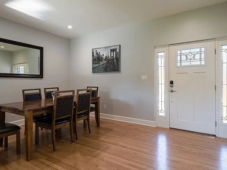 15328 Rayneta Dr — Photo 27
