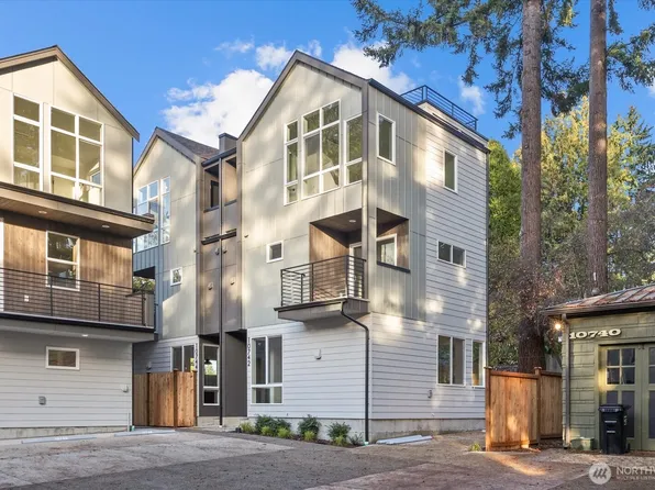 10742 Interlake Avenue N, Seattle, WA 98133