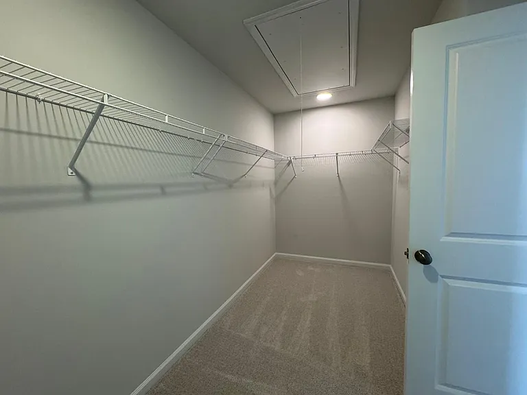 5719 Woodlawn Dr — Photo 13