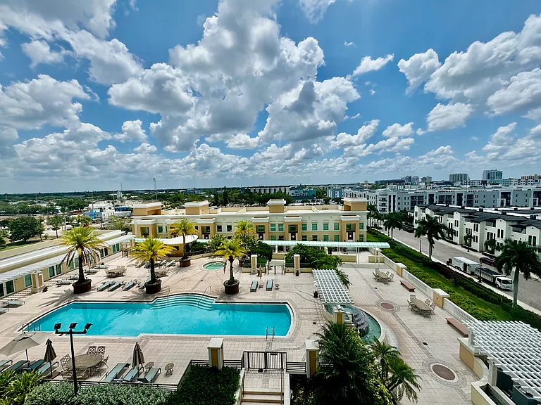 800 N Tamiami Trl #708 — Photo 17