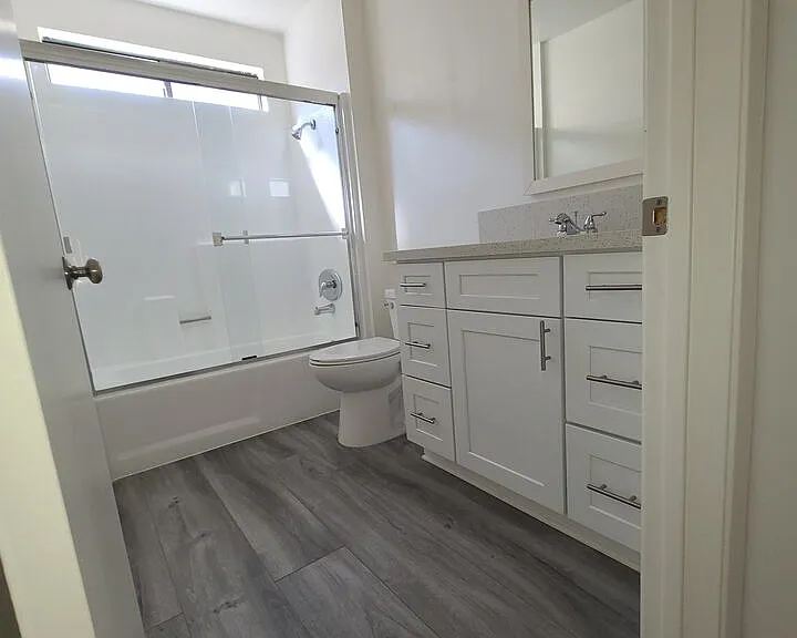 5263 Corteen Pl #3 — Photo 10