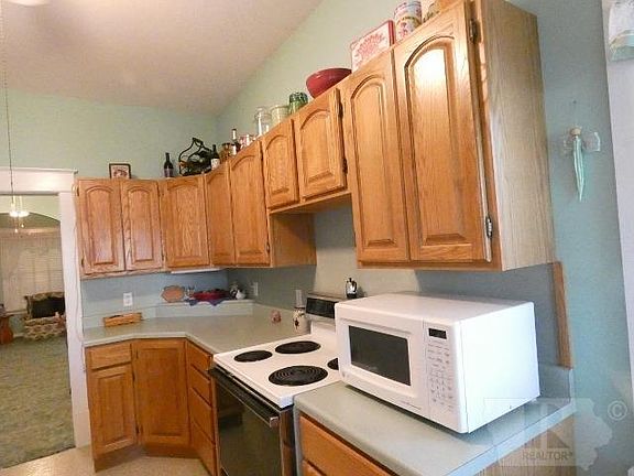 4th image of 701 N 12th St