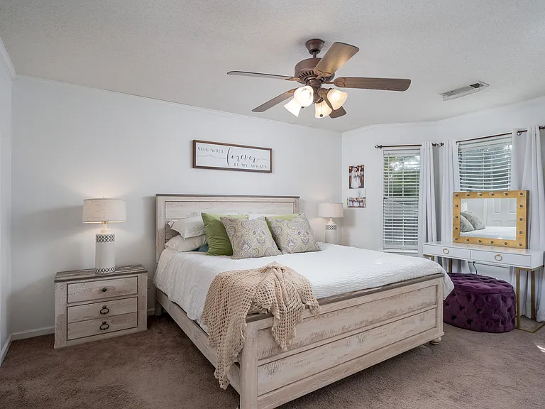 4153 Cypress St — Photo 17