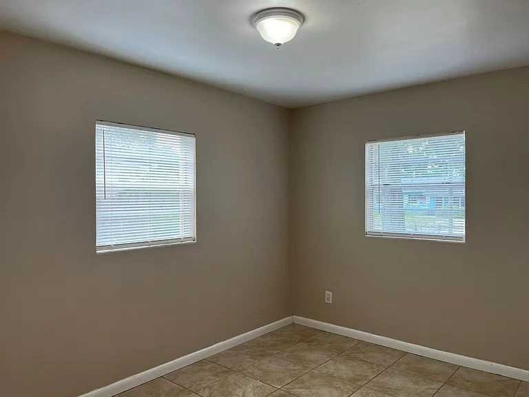 6119 Melbourne Ave — Photo 10