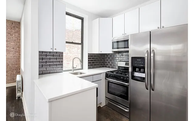 Rented by Douglas Elliman | media 19