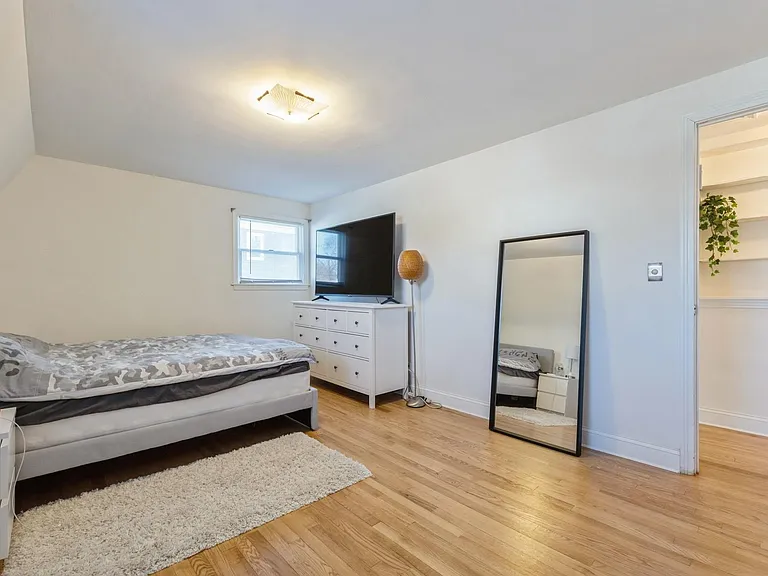 56 Morningside Ave — Photo 4