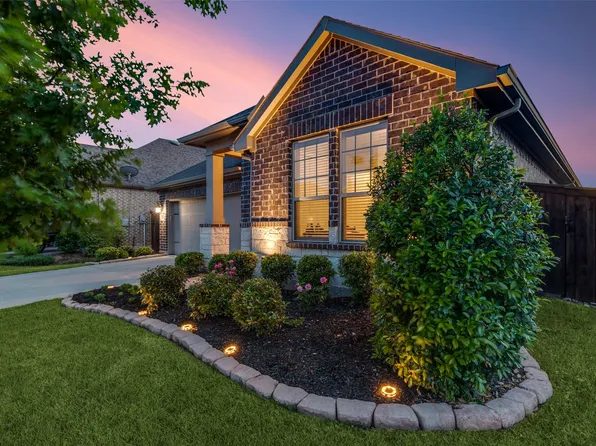 3909 Sunflower Dr, Aubrey, TX 76227
