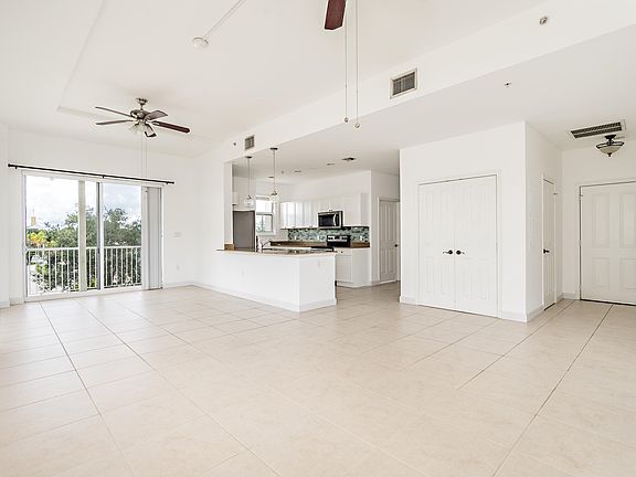 3rd image of 3960 N Flagler Drive #306