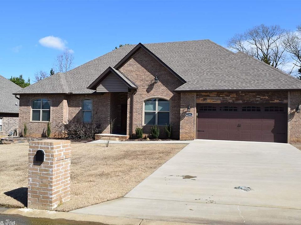 1st image of 2304 Valley Dr