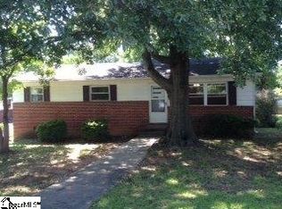 116 Calvary St, Greer, SC 29650