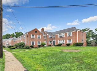 118 Seaton Rd APT 1, Stamford, CT 06902
