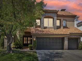 8748 Double Eagle Dr, Las Vegas, NV 89117