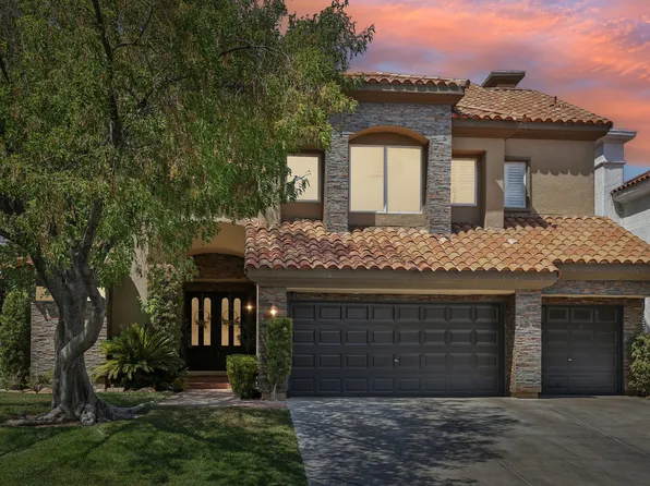 8748 Double Eagle Dr, Las Vegas, NV 89117