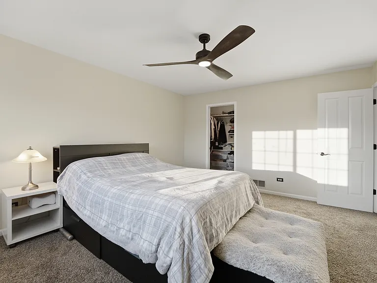 950 Donnelly Pl — Photo 23