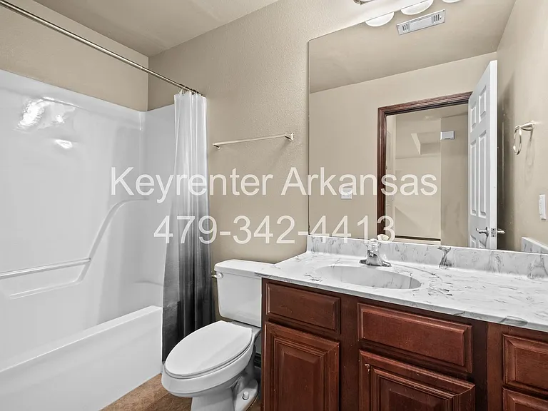 1270 N Trinity Dr — Photo 19
