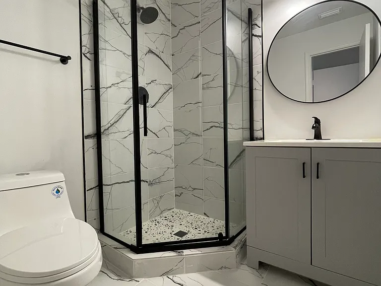 2701 NE 10th St #307 — Photo 3