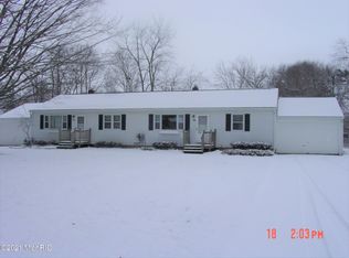 521-531 N West St, Schoolcraft, MI 49087