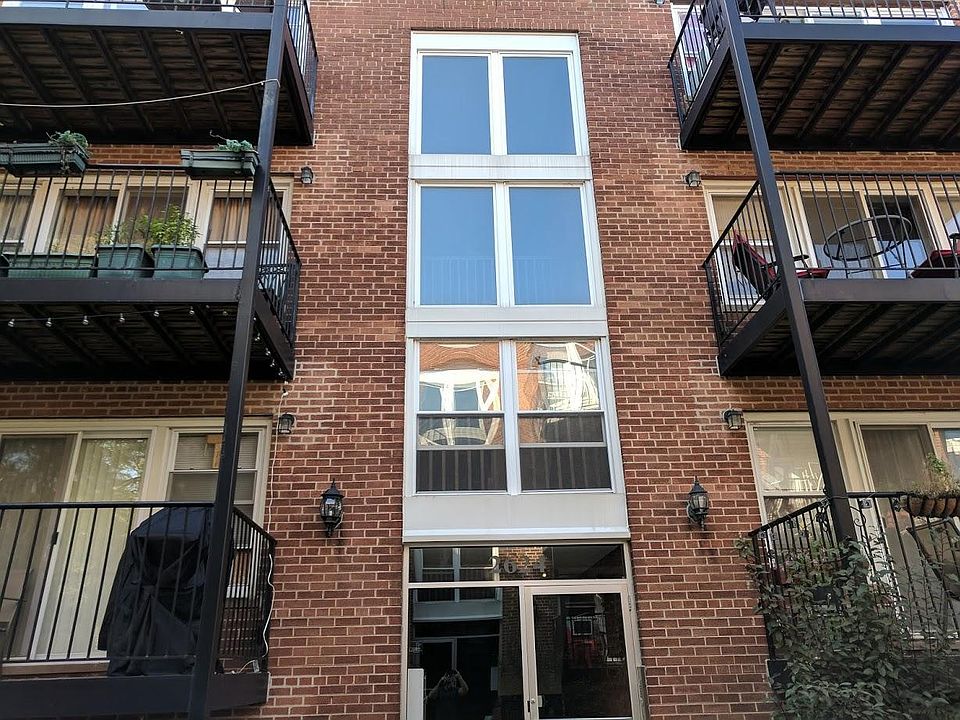 1st image of 2624 W Catalpa Ave APT 19