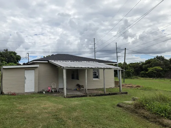 1008 Daniels St, Dundee, FL 33838