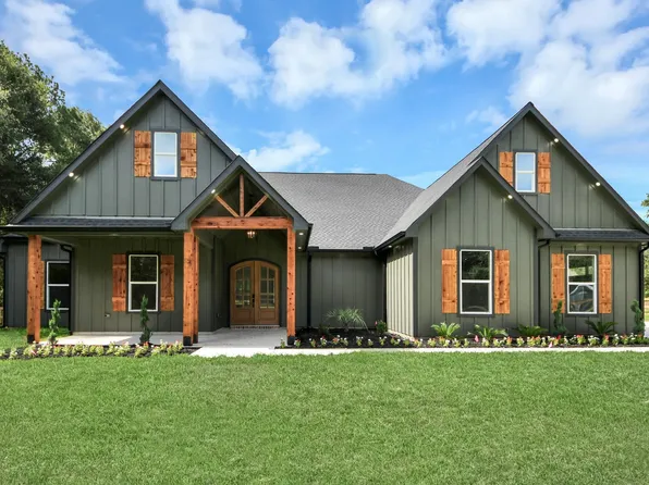 11662 S Branch Dr, Plantersville, TX 77363