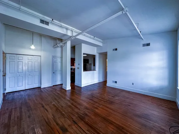 247 N Shippen St APT 410, Lancaster, PA 17602