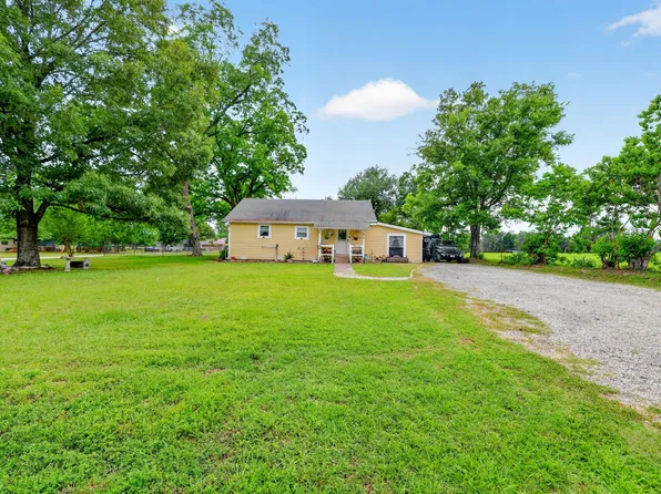 610 Crooked Creek Rd, Edgewood, TX 75117