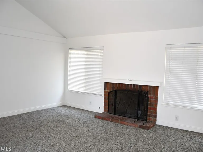 2169 N Mori Ln — Photo 4