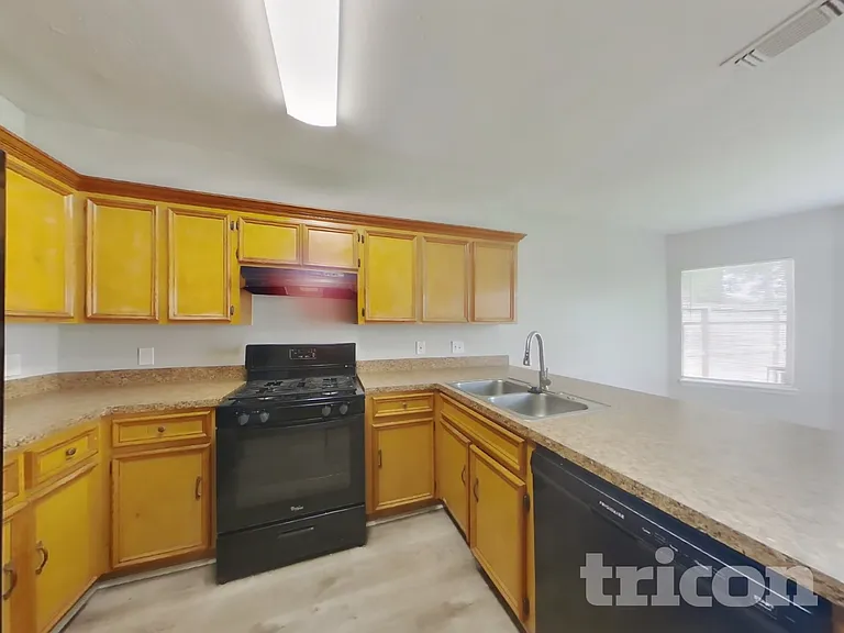 13311 Danshire Dr — Photo 7