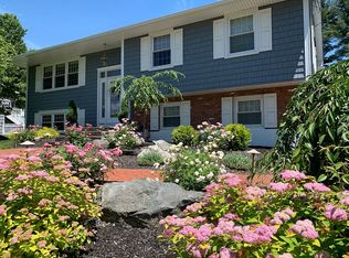 2646 Springhurst St, Yorktown Heights, NY 10598