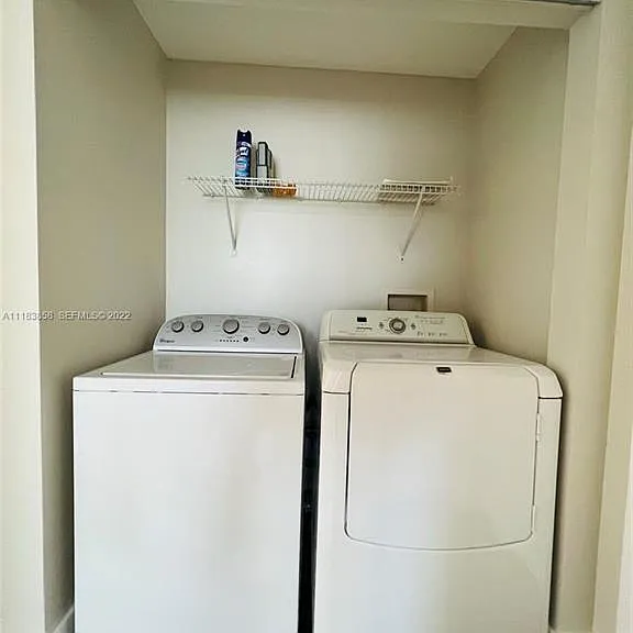 6944 SW 39th St #B203 — Photo 11