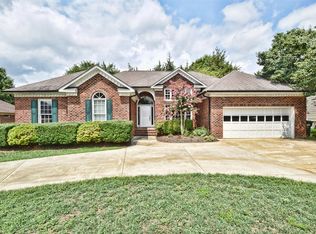 1530 12th Fairway Dr NW, Concord, NC 28027