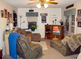 311 Main St, Perry, KS 66073