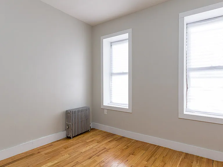 197 Irving Ave #3L — Photo 12