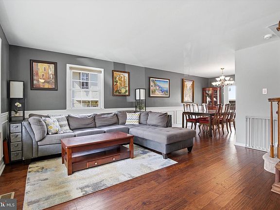 5th image of 267 Mather Rd