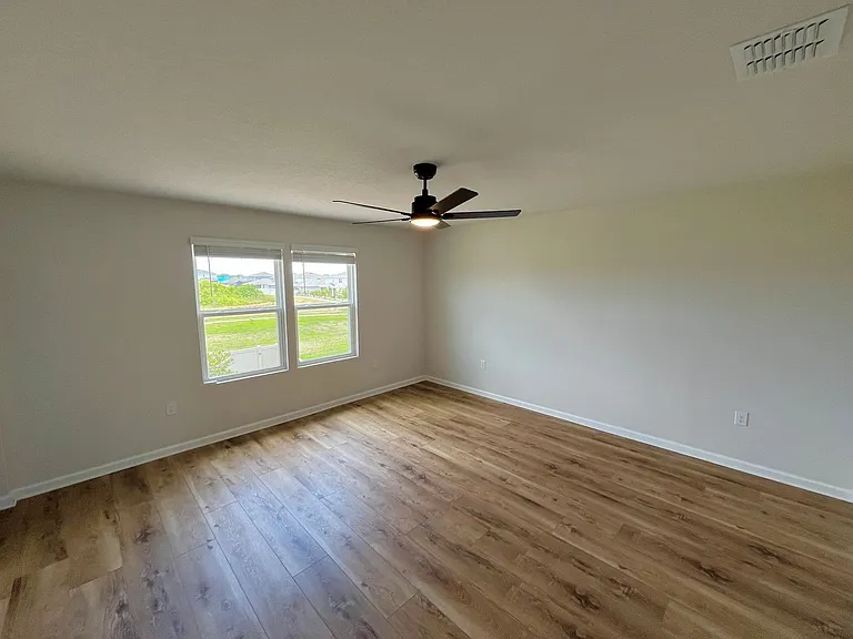 406 Sofia Ln — Photo 10