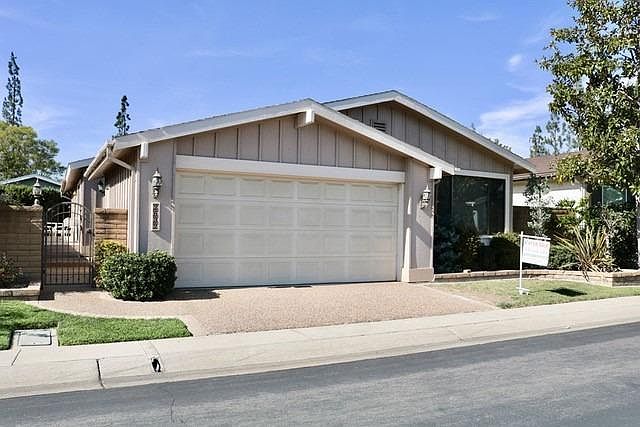 1st image of 2632 Park Lk