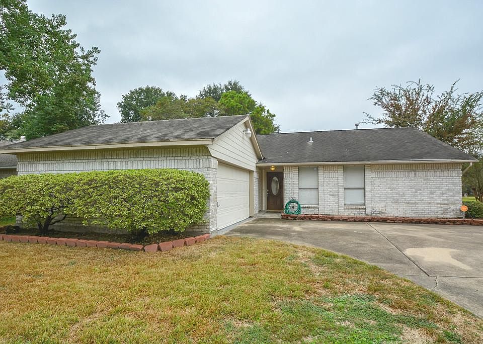1st image of 6702 Casablanca Dr