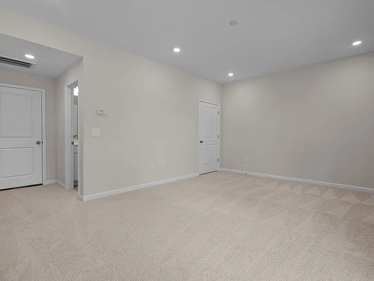 2704 Saltaire Ave — Photo 21