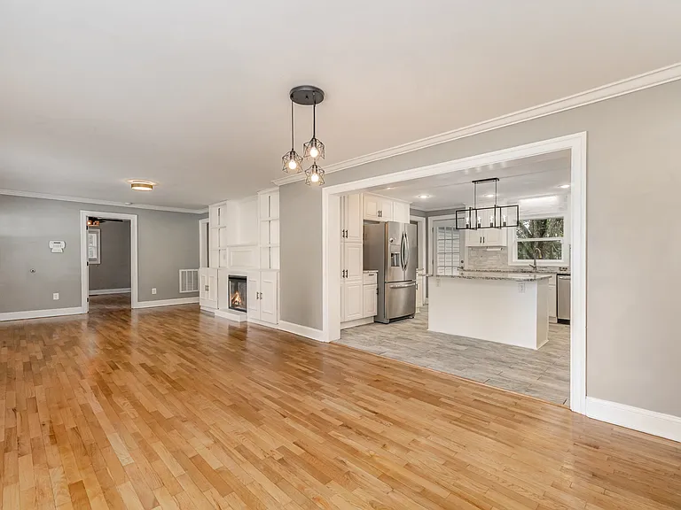 1164 Bradford Mountain Rd — Photo 3