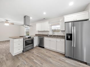 100 Wild Cherry Dr, Clyde, NC 28721