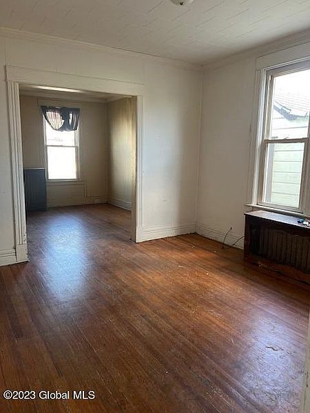4th image of 68 Quail Street